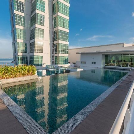 ג'ורג' טאון Maritime Luxury Suites מראה חיצוני תמונה