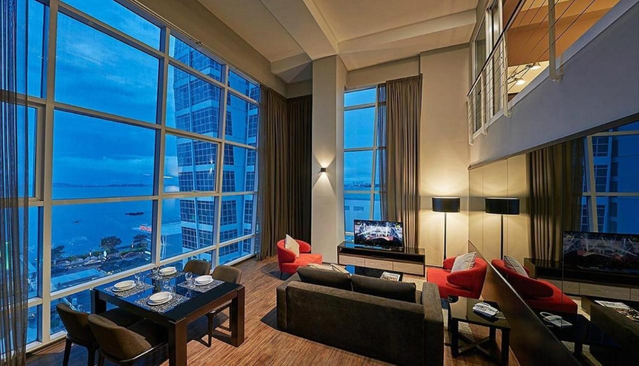 ג'ורג' טאון Maritime Luxury Suites מראה חיצוני תמונה