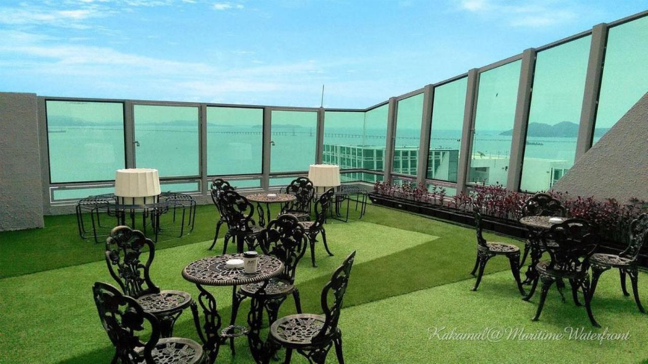 ג'ורג' טאון Maritime Luxury Suites מראה חיצוני תמונה
