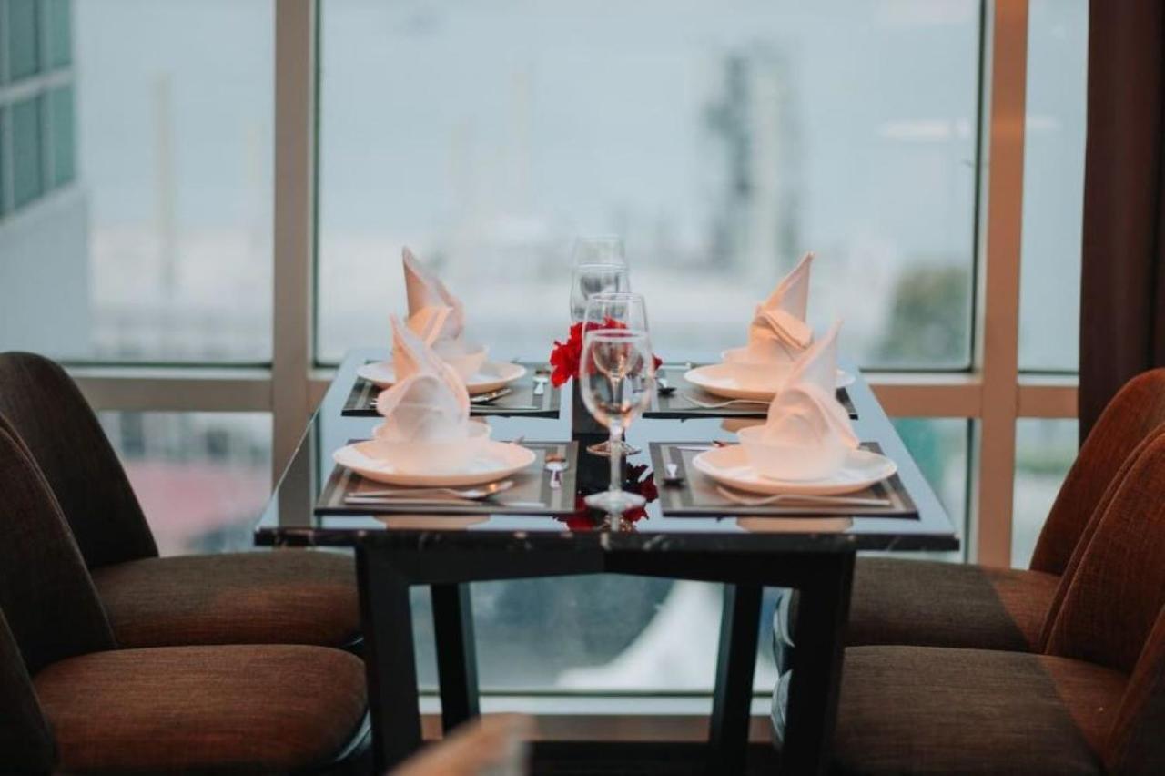ג'ורג' טאון Maritime Luxury Suites מראה חיצוני תמונה